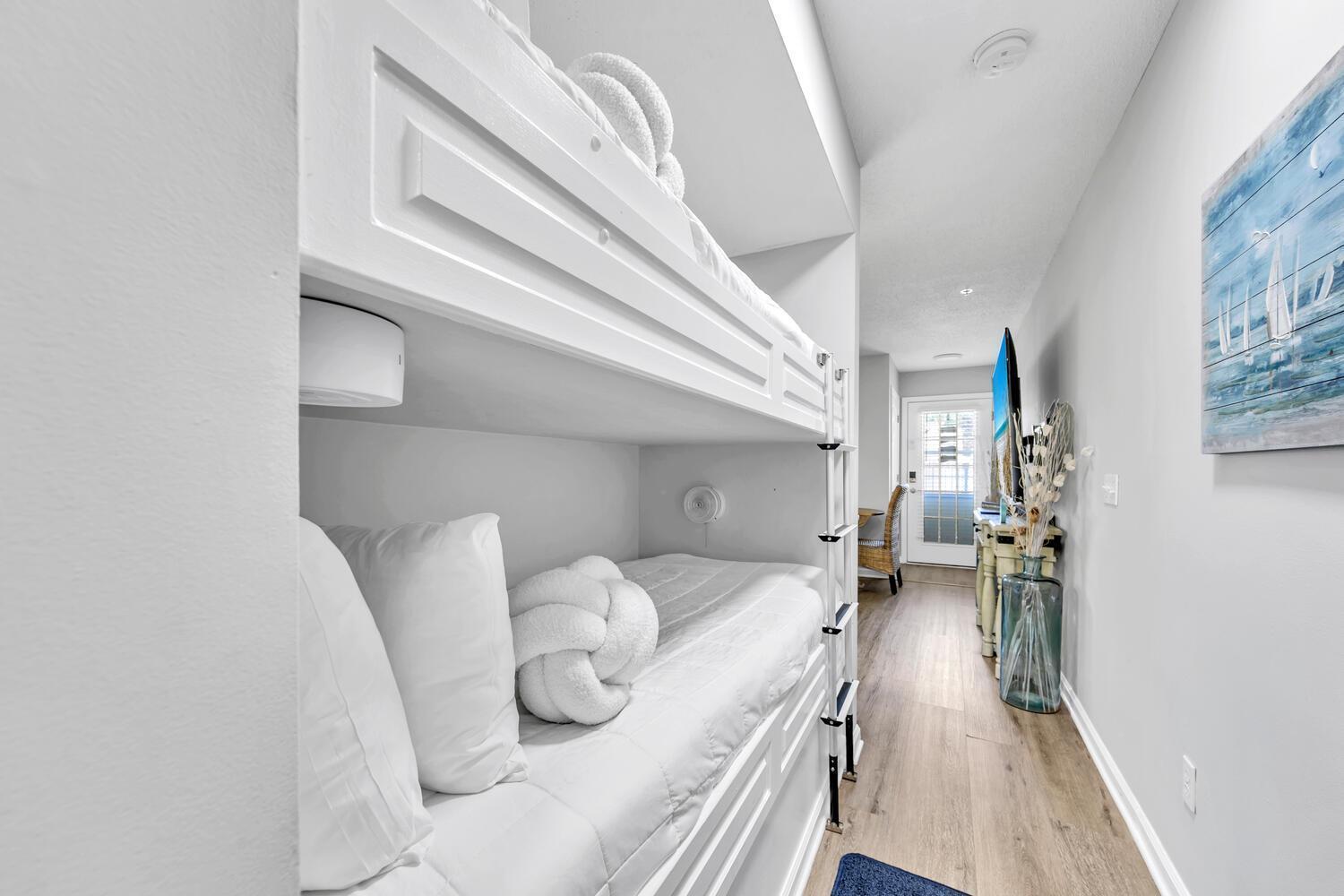 Horizon South 55-101- The Retreat * Panama City Beach